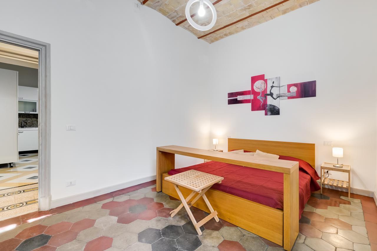 Monti Colosseum Apartment Рим Екстер'єр фото