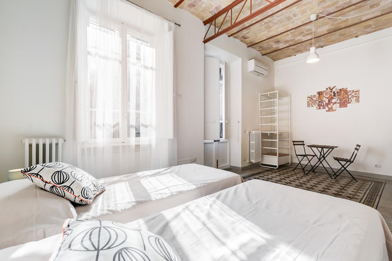 Monti Colosseum Apartment Рим Екстер'єр фото