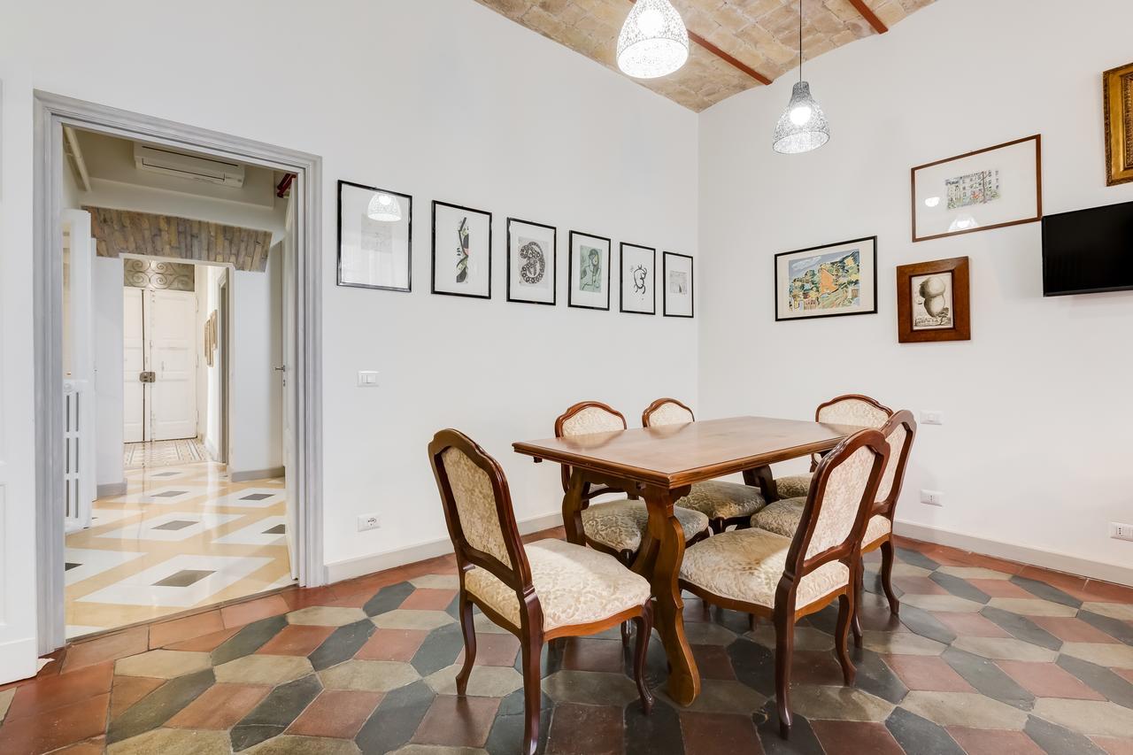 Monti Colosseum Apartment Рим Екстер'єр фото