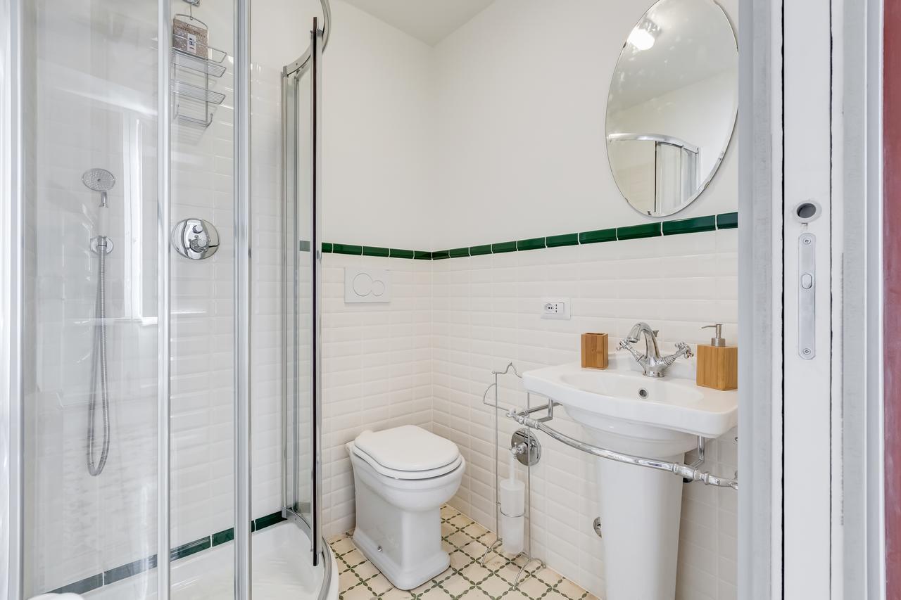 Monti Colosseum Apartment Рим Екстер'єр фото